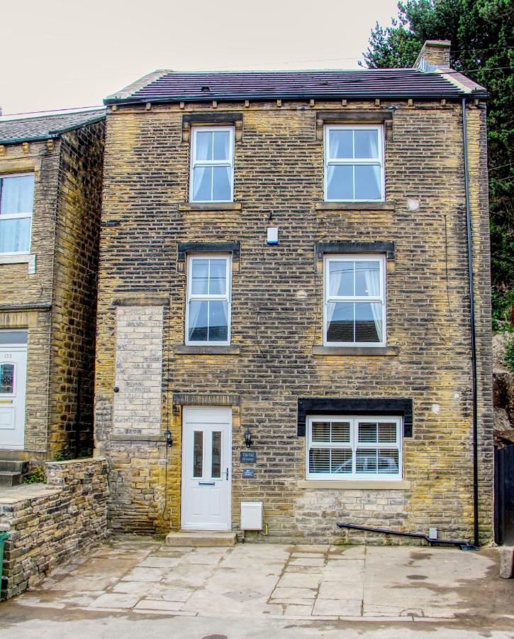 6 Dbl Bed, Central Huddersfield House Inc Parking Exterior foto